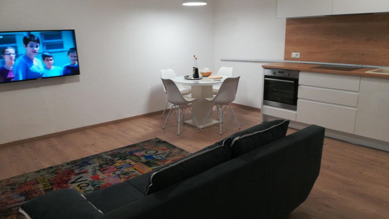 Centar Guest House Makarska Ngoại thất bức ảnh